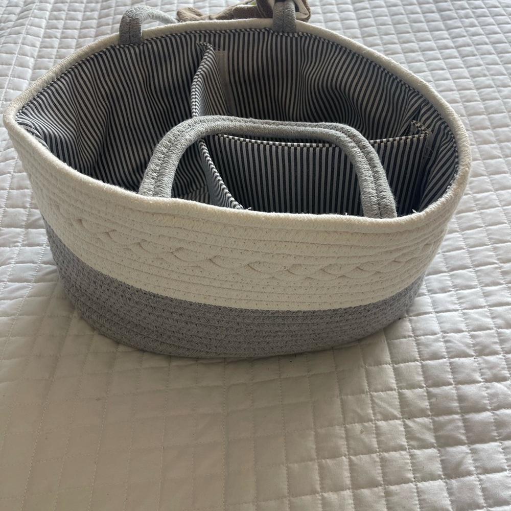 Rope storage basket